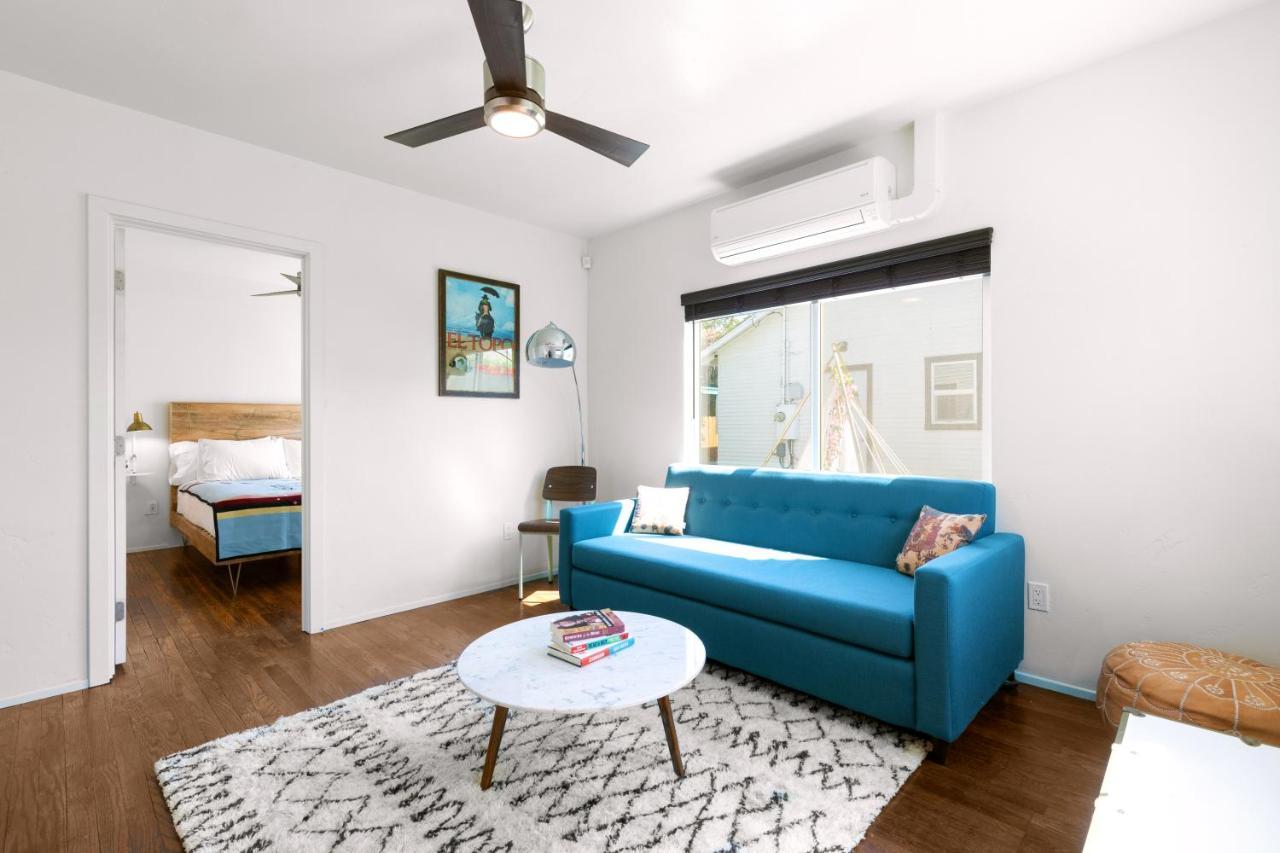 Saint Boniface Hotel Indio Ngoại thất bức ảnh