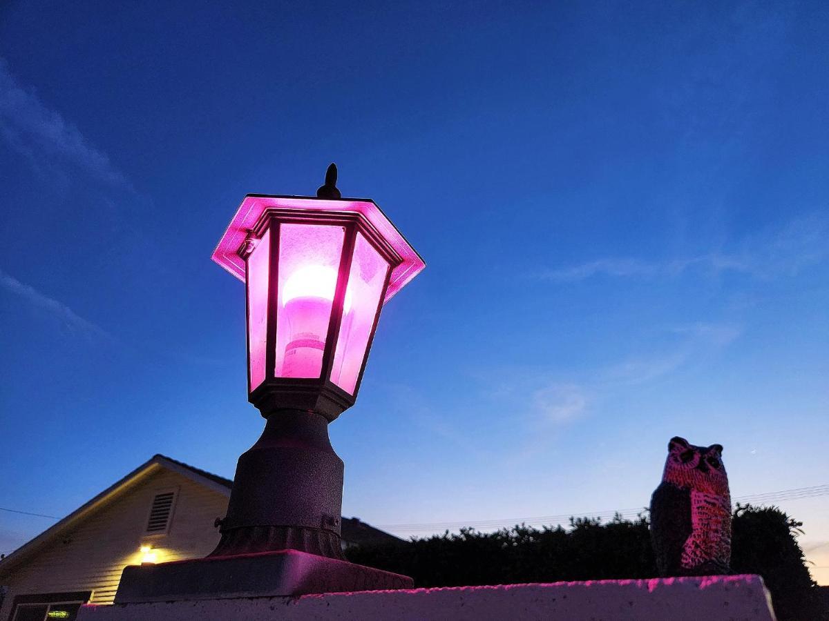 Saint Boniface Hotel Indio Ngoại thất bức ảnh